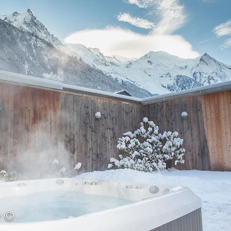 Apartment Au Bon Coin - Luxury Chamonix Hidden Haven, Mont Blanc View, Hot Tub And Garden Экстерьер фото