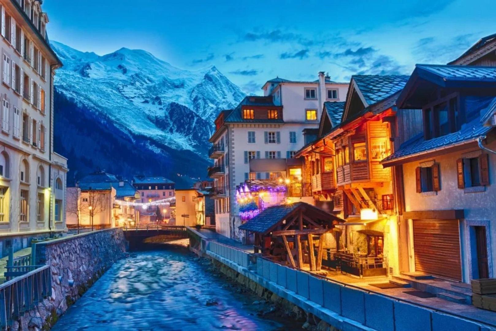 Apartment Au Bon Coin - Luxury Chamonix Hidden Haven, Mont Blanc View, Hot Tub And Garden Экстерьер фото